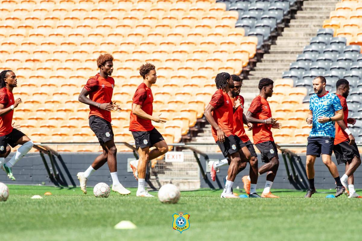 Vue de la séance d'échauffement des Léopards de la RDC avant d'affronter les Cranes de l'Ouganda en match amical du lundi 5 octobre 2026 à Johannesbourg (RSA).<br />Photo FECOFA