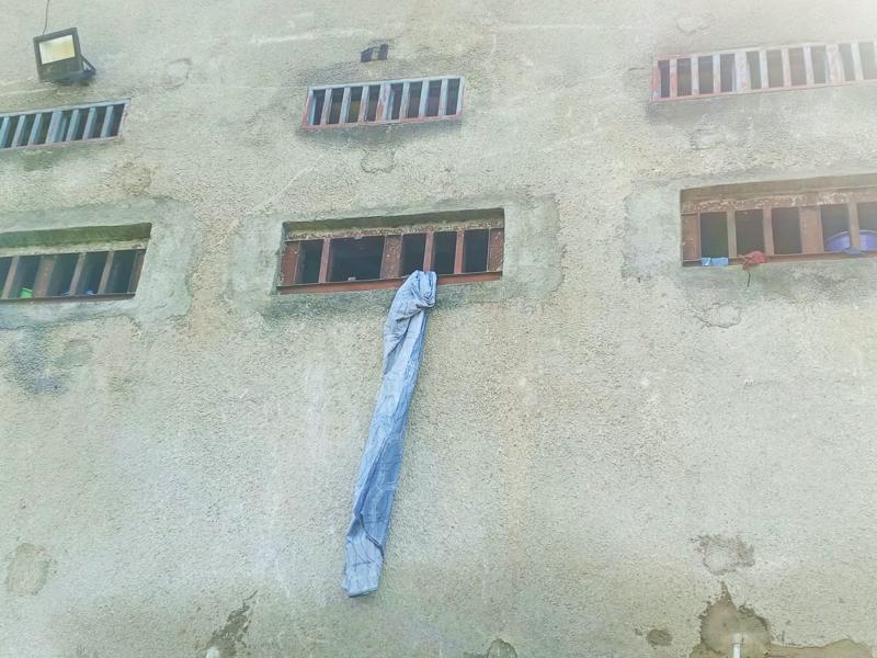 Une couverture qui a servi d'évasion aux prévenus dans la prison centrale de Kangbayi de Beni, Octobre 2026<br />Radio Okapi/Ph. Marc Maro Fimbo